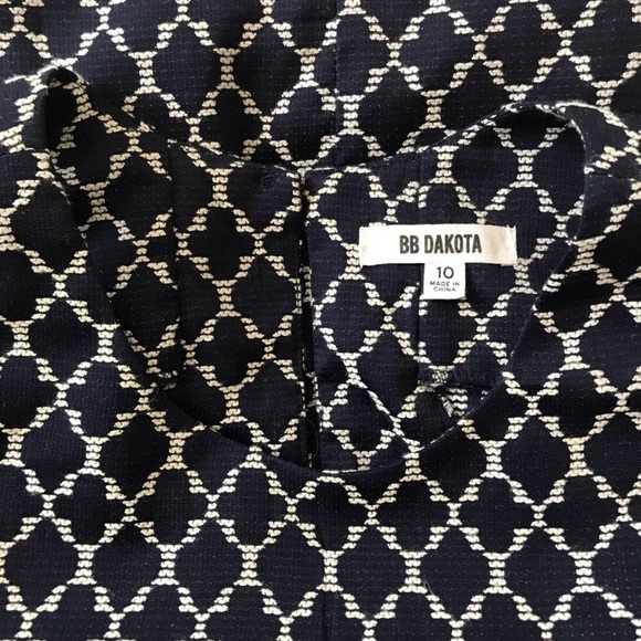 {BB Dakota} Sleeveless Shift Dress Navy/White 10 - Picture 4 of 8